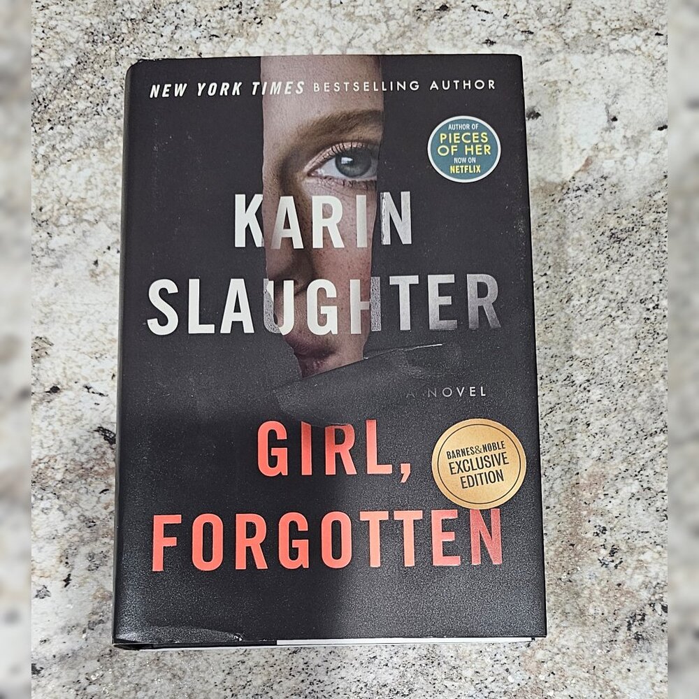 Girl, Forgotten by Karin Slaughter Hardback